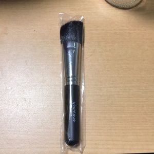 Younique blush brush